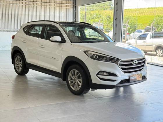 HYUNDAI TUCSON 1.6 16V T-GDI GASOLINA GLS ECOSHIFT HYUNDAI TUCSON 1.6 16V T-GDI GASOLINA GLS ECOSHIFT